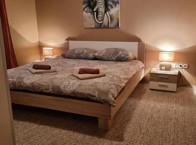 アパート Lilly カリ