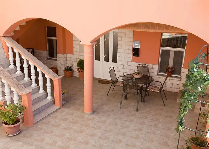 Lilly شقة كالي