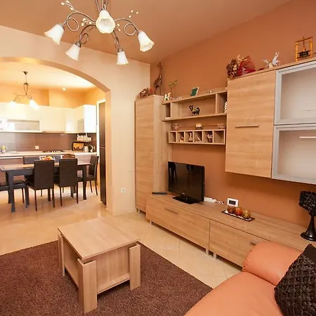 Lilly Apartmán Kali